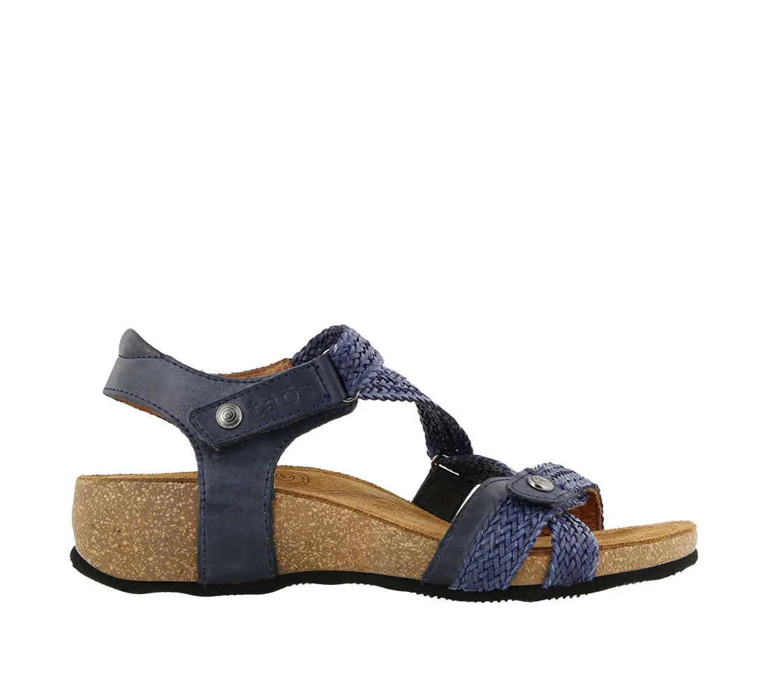 Women's Taos Trulie Color: Navy